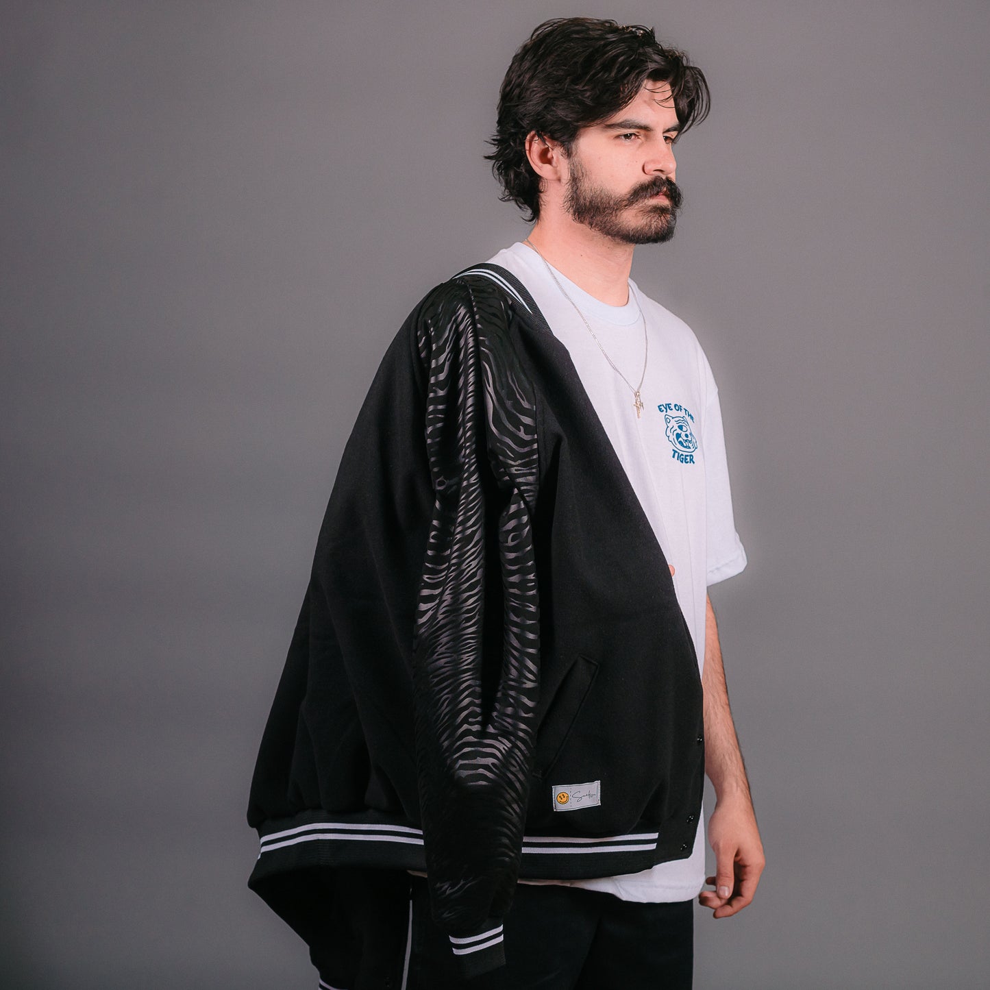 CAMISETA OVERSIZE - EYE OF THE TIGER